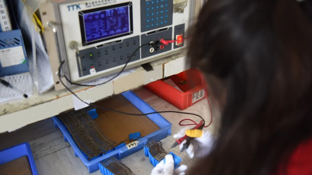 Metal Oxide Varistor MOV for Surge Protection Device SPD Production process Dielectric-testing