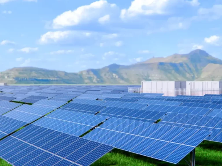 Surge Protection Device SPD Essential for Solar Farms