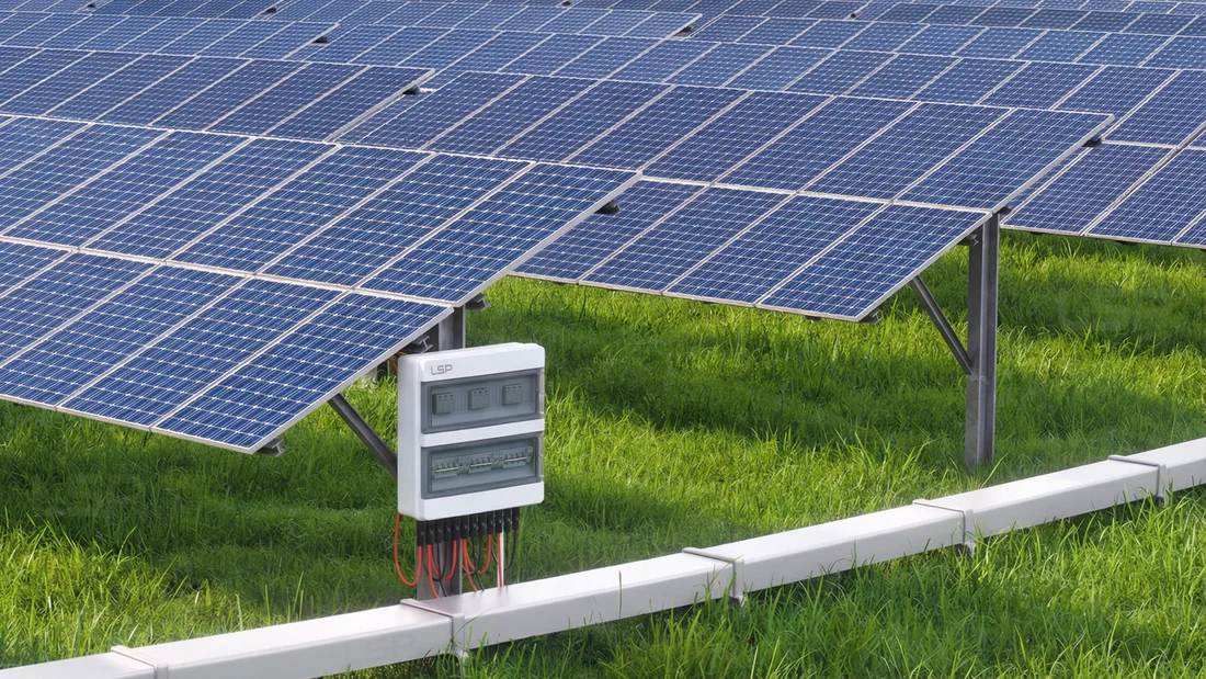 Faktor-faktor yang mempengaruhi pengeluaran tenaga panel solar