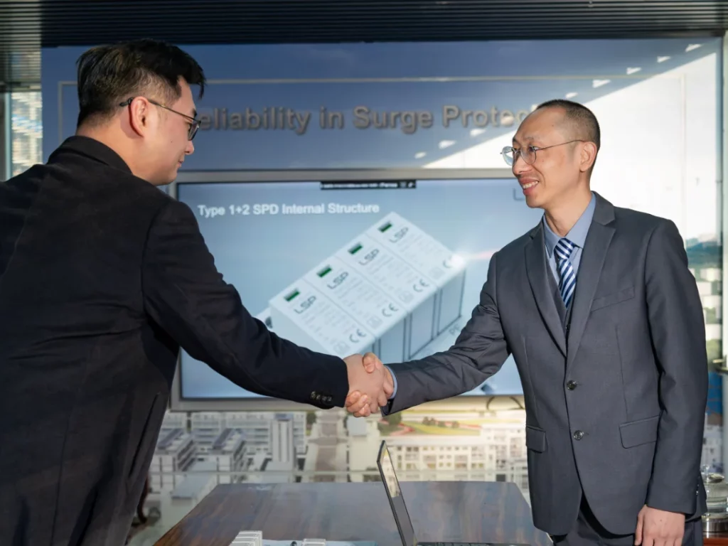 서지 보호 장치(SPD) 제조업체 고객 회의